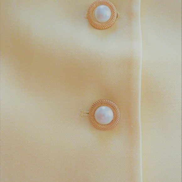 Elegant Suit As New - Picture 5 of 10